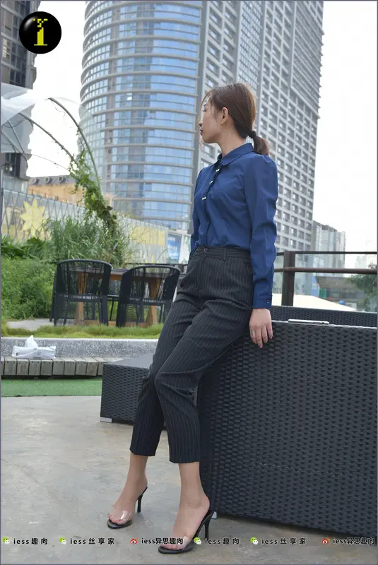 [IESS异思趣向] 普惠集 001-表妹日常素拍 - IESS